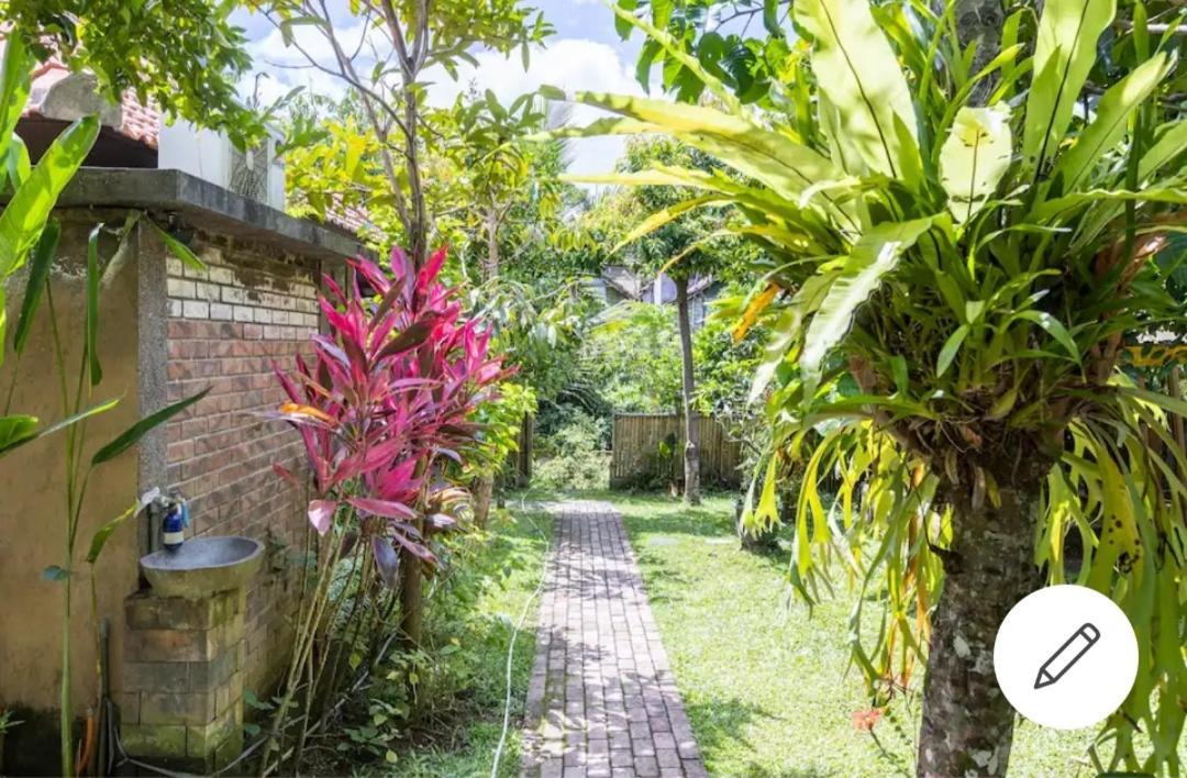 Ary House Ubud Exterior photo